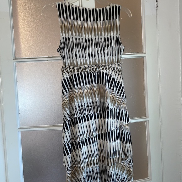 Tan Print Summer Dress - Picture 4 of 10